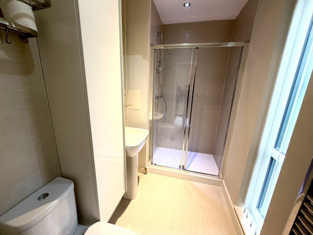 Images for Globe Court, London, NW9 4BH EAID:rouge BID:rouge