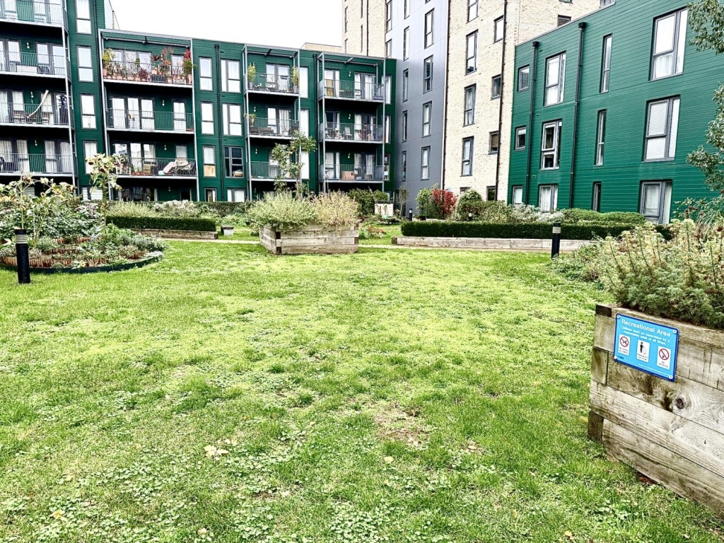 Images for Globe Court, London, NW9 4BH EAID:rouge BID:rouge