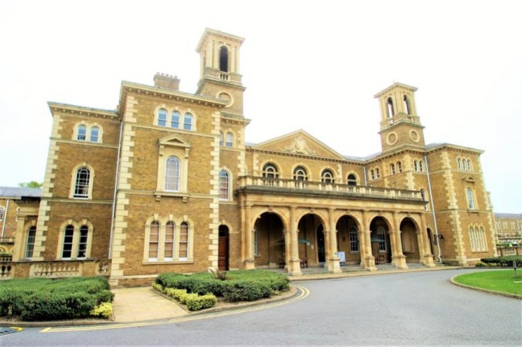 Images for Princess Park Manor, Royal Drive, London, N11 3FL EAID:rouge BID:rouge