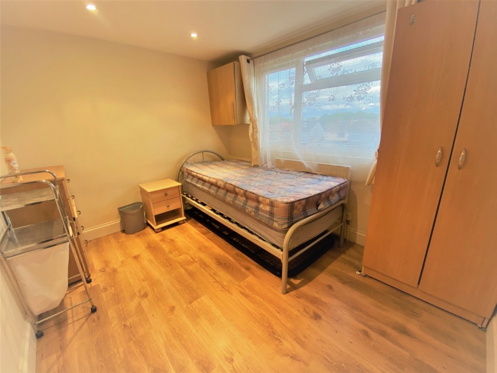 Images for 80b, Harrow EAID:B14611B BID:ABACUSESTATES5