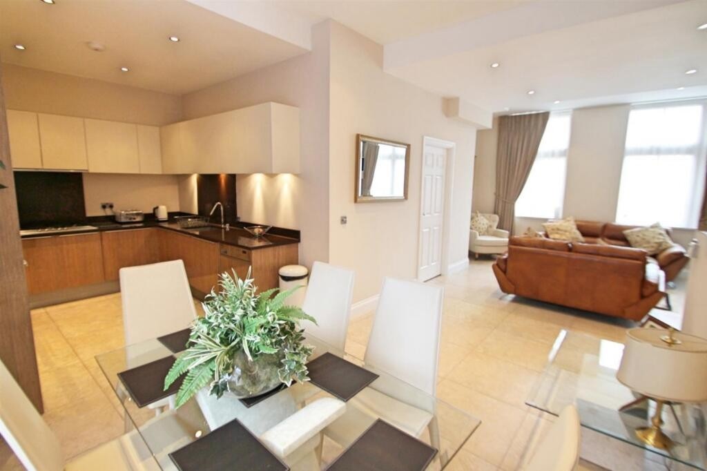 Images for Malborough Drive, Bushey, Hertfordshire EAID:B14611B BID:ABACUSESTATES5