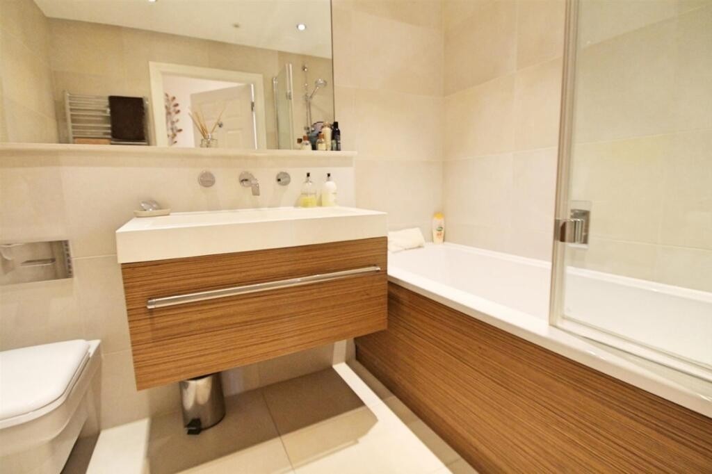 Images for Malborough Drive, Bushey, Hertfordshire EAID:B14611B BID:ABACUSESTATES5