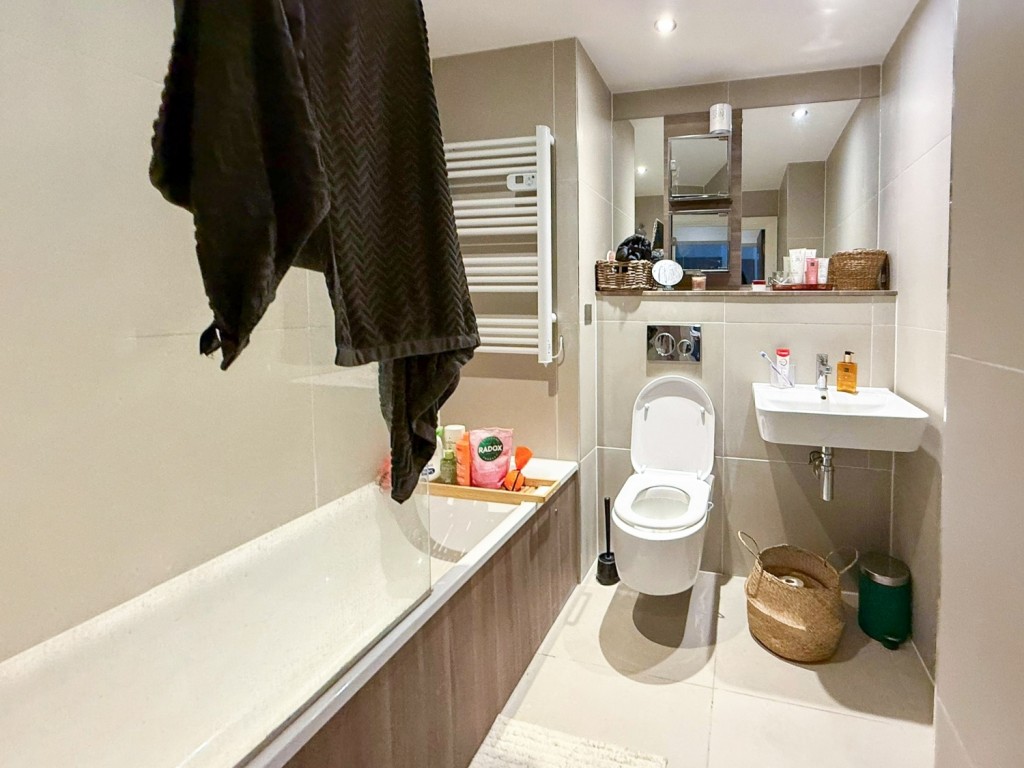 Images for Clarendon Road, Watford, Hertfordshire EAID:B14611B BID:ABACUSESTATES5