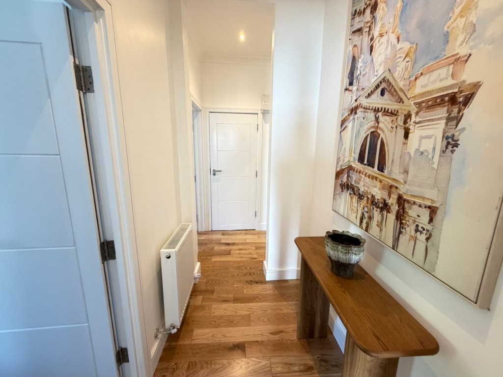 Images for Welldon Crescent, Harrow, London EAID:B14611B BID:ABACUSESTATES5